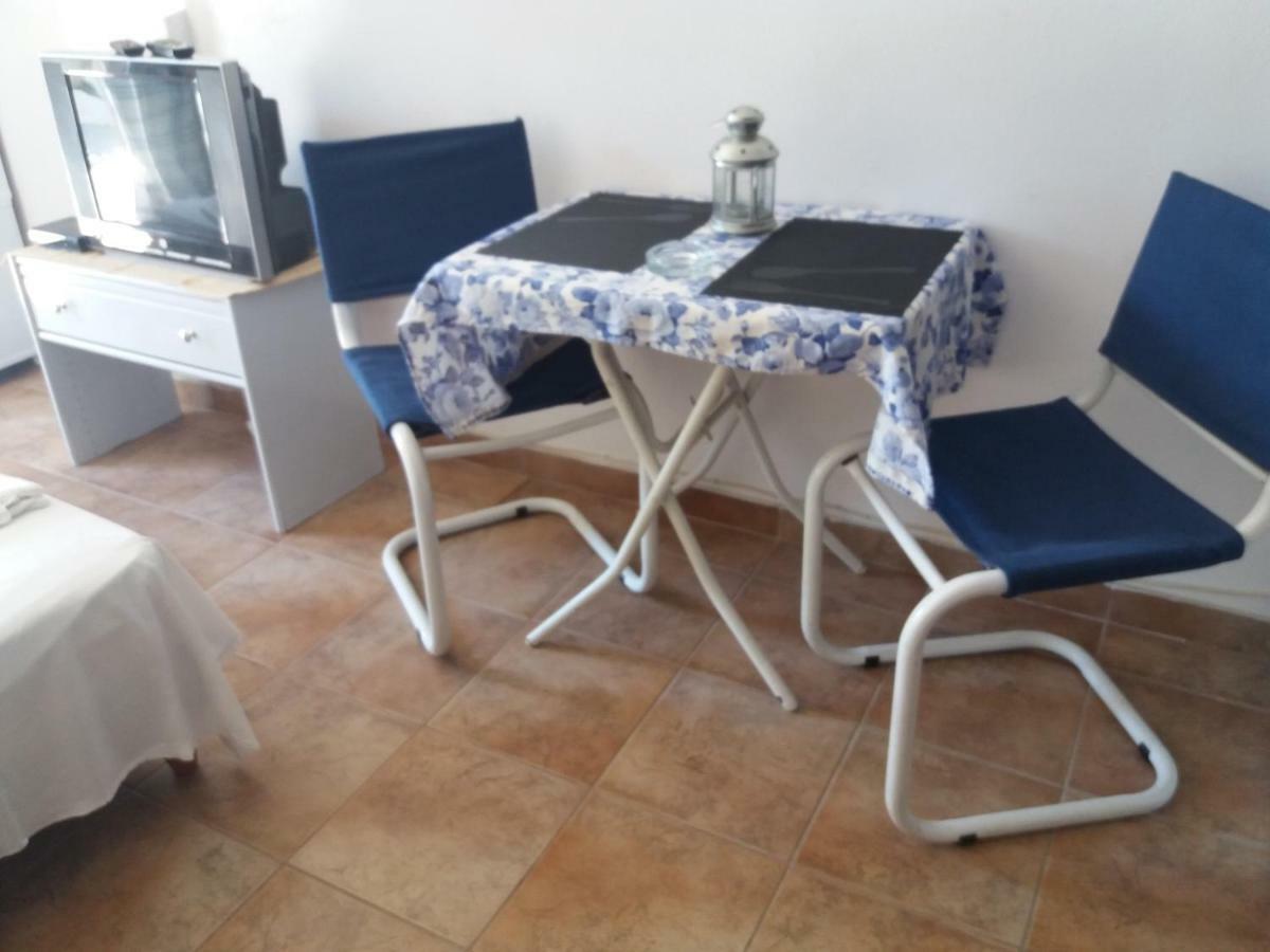 Studio In Garden Poros Town エクステリア 写真